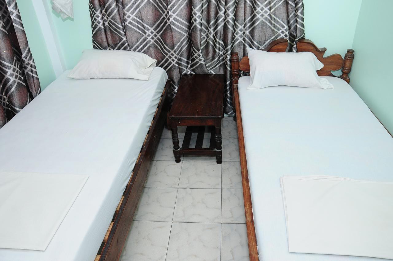 Safari Inn Dar es Salaam Exterior foto