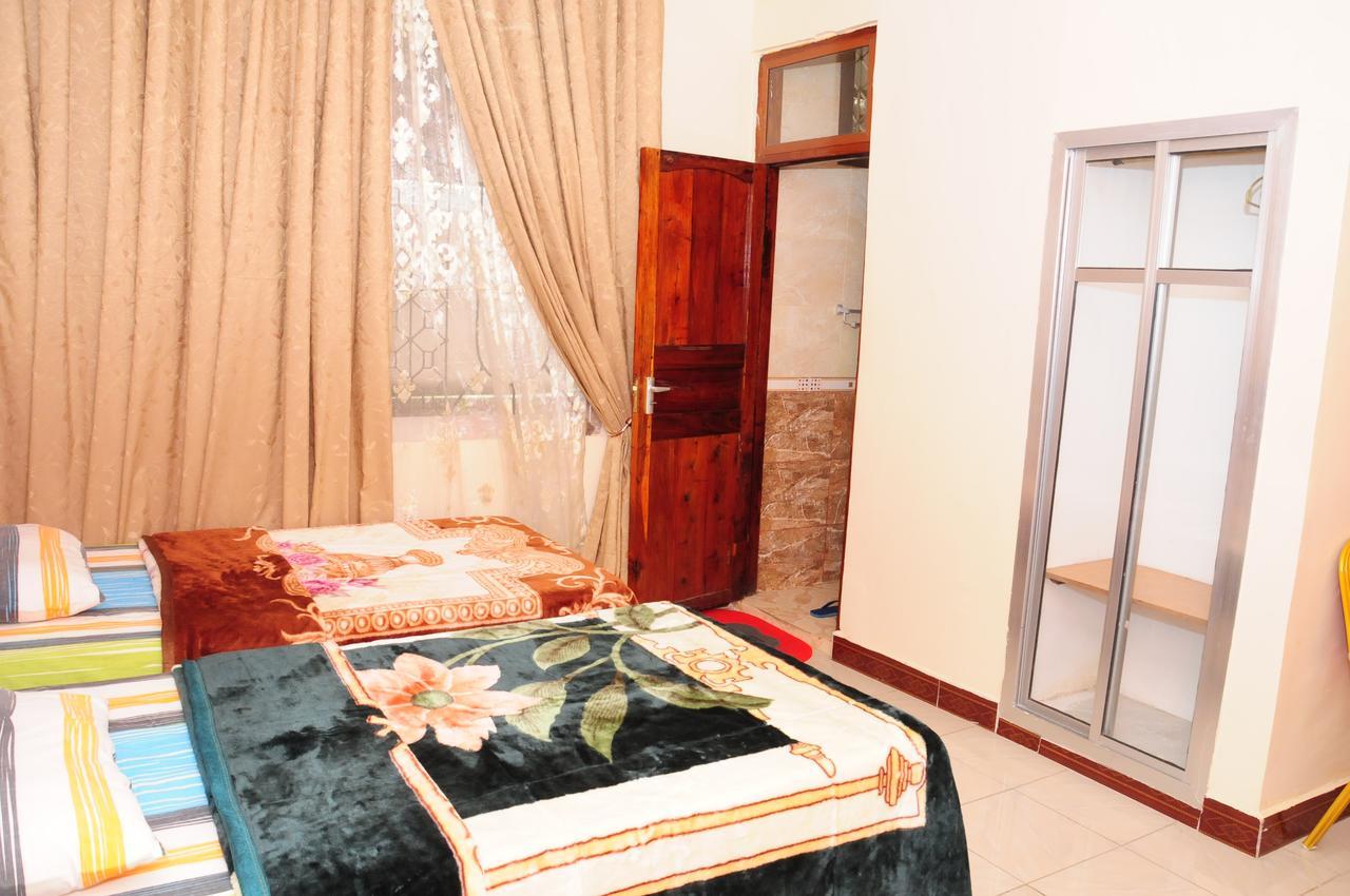 Safari Inn Dar es Salaam Exterior foto